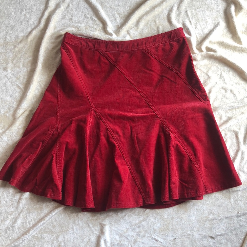 DKNY Red Corduroy Size 14 Knee Length Flair